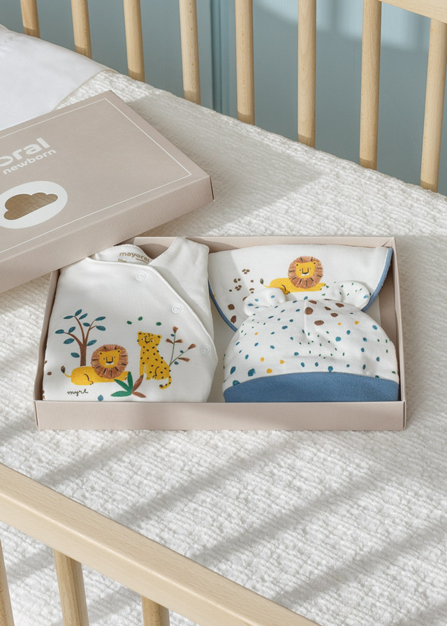 detail ECOFRIENDS 3-piece baby gift set