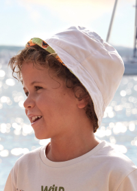 Boys' reversible bucket hat