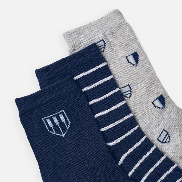 detail Boy's shield socks set