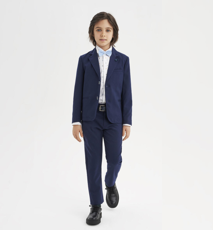 detail Elegant trousers for boys