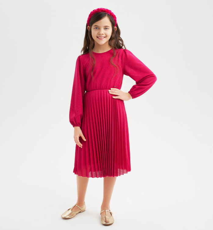 detail Elegant dress for girls