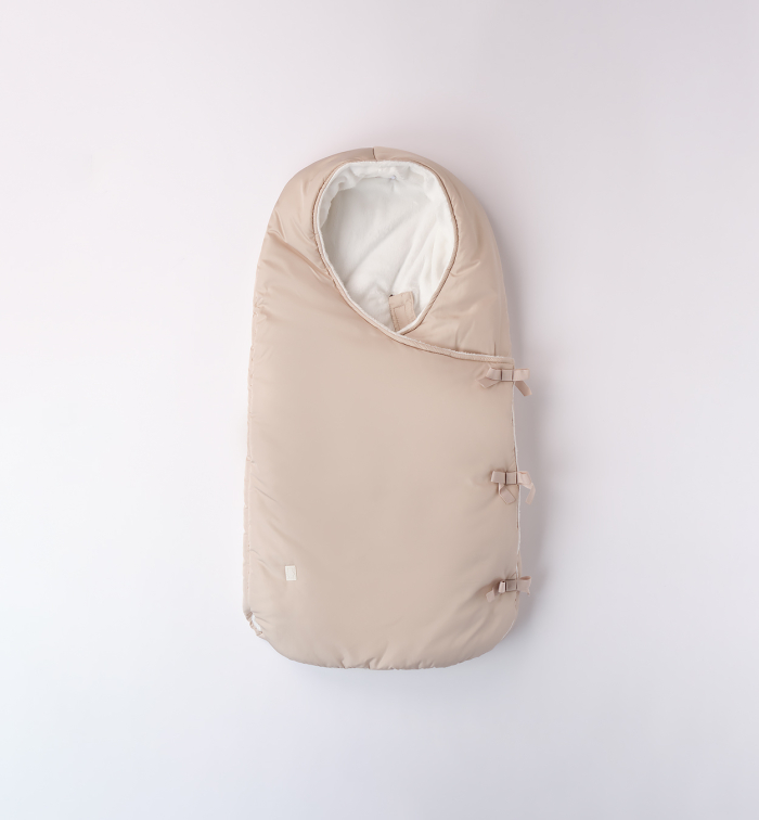 detail Unisex fusak s fleecem a mašličkami – béžový SARABANDA