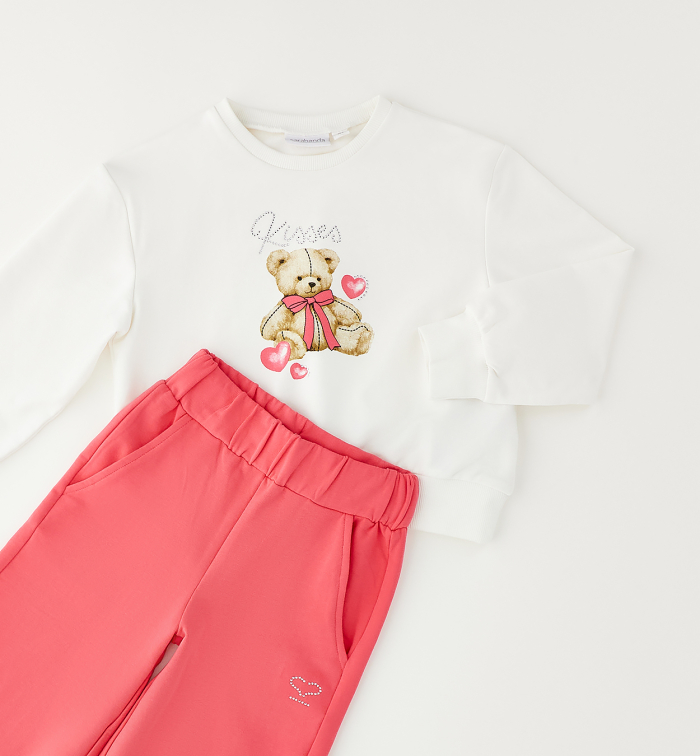 detail Dívčí tepláková souprava s medvídkem a širokými kalhotami SARABANDA