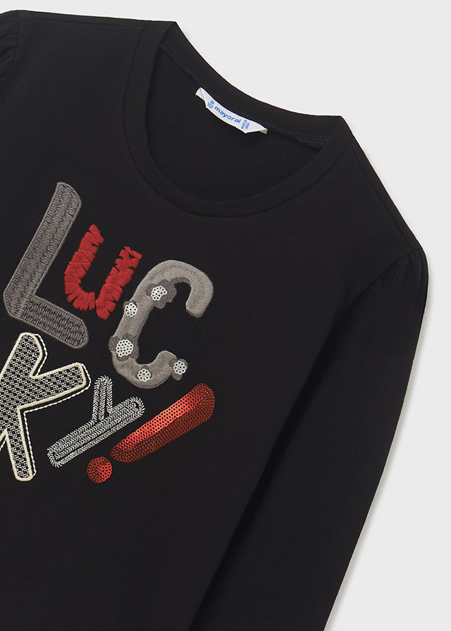 detail Long-sleeved T-shirt with an application for a girl