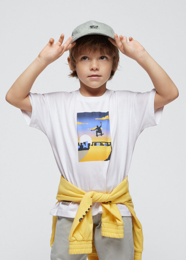 detail Boys' oversized T-shirt