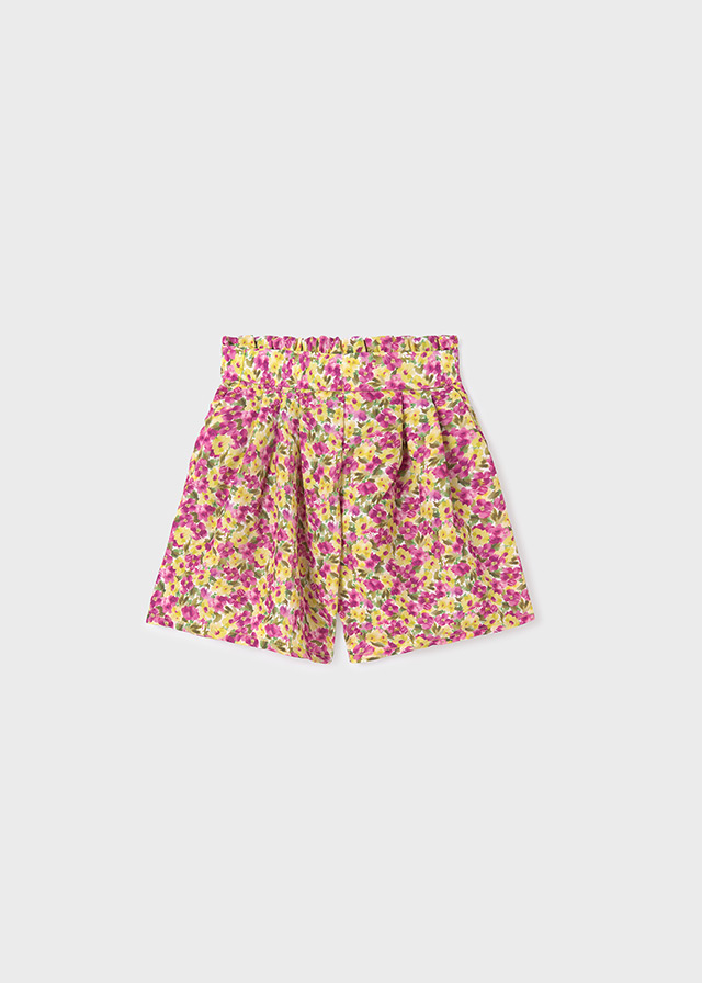 detail Girls' floral shorts