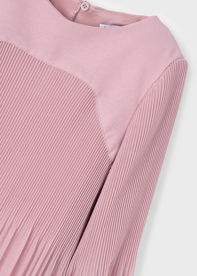 detail Plisované šaty pro dívky – starorůžová elegance MAYORAL