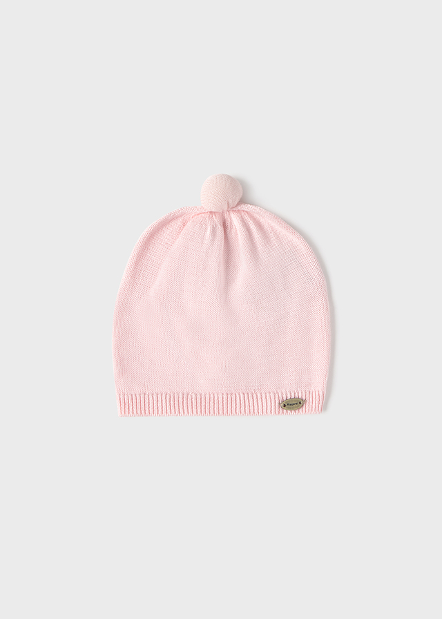 detail Unisex pletená čepice bílá se vzorem MAYORAL