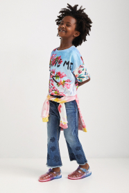 Dívčí tričko s květinovým potskem z BCI bavlny. DESIGUAL