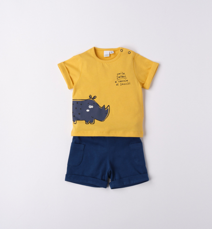 detail Dětský outfit - kraťasy a tričko IDO